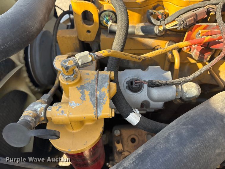 image for item EV2839 2004 Freightliner M2 flatbed truck