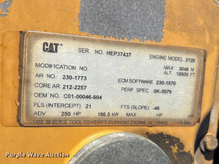 image for item EV2839 2004 Freightliner M2 flatbed truck