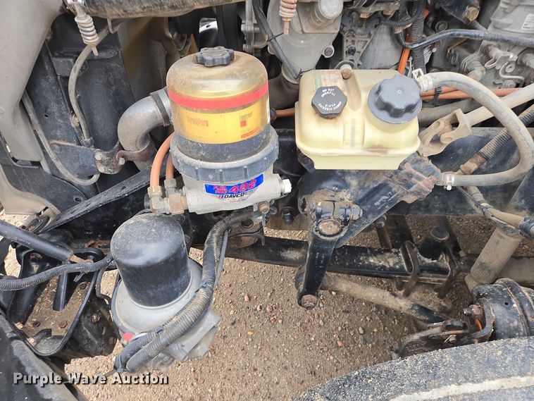 image for item EV5554 2016 Freightliner Cascadia semi truck