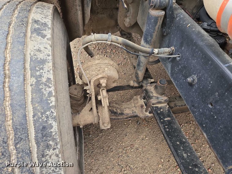 image for item EV5554 2016 Freightliner Cascadia semi truck