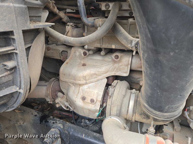 image for item EV5554 2016 Freightliner Cascadia semi truck