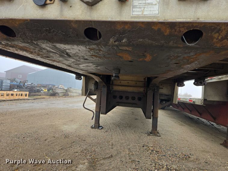 image for item EV5558 2004 Wilson CFD-900 drop deck trailer