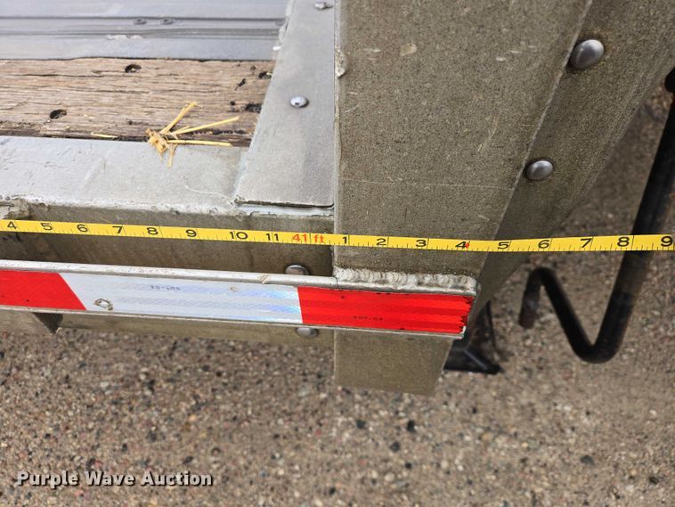 image for item EV5558 2004 Wilson CFD-900 drop deck trailer