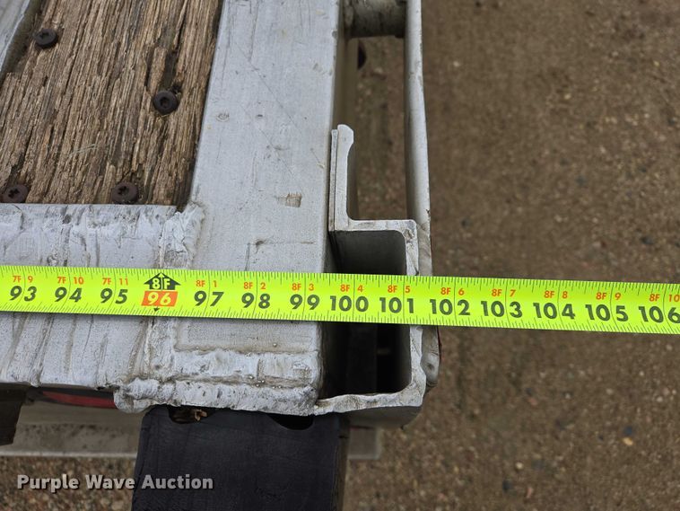 image for item EV5558 2004 Wilson CFD-900 drop deck trailer