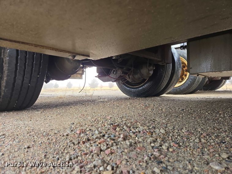 image for item EV5558 2004 Wilson CFD-900 drop deck trailer