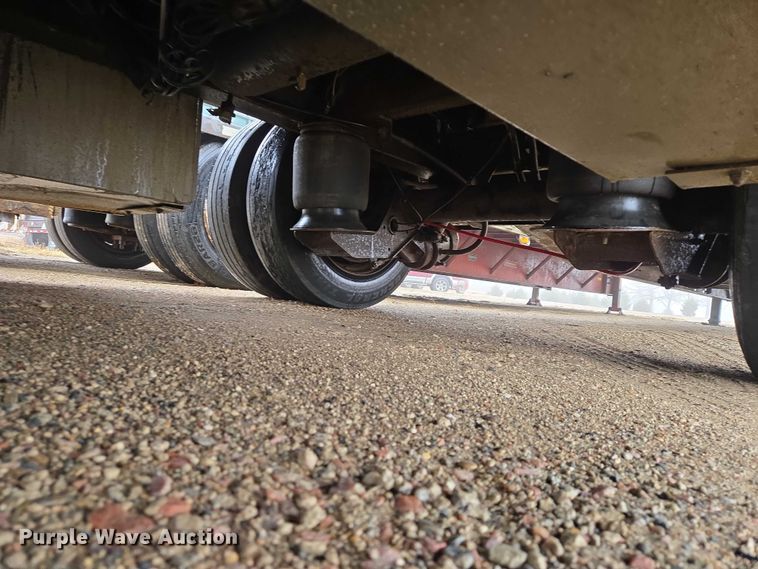 image for item EV5558 2004 Wilson CFD-900 drop deck trailer