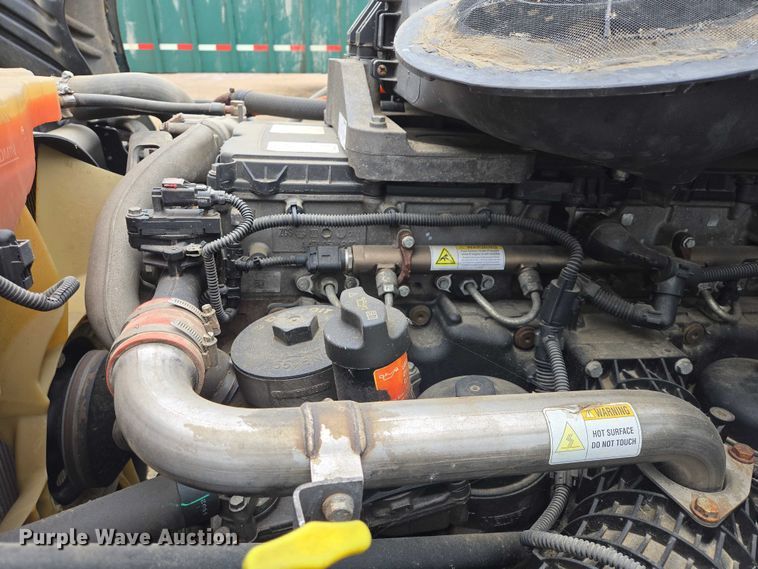 image for item EV5560 2016 Freightliner Cascadia semi truck
