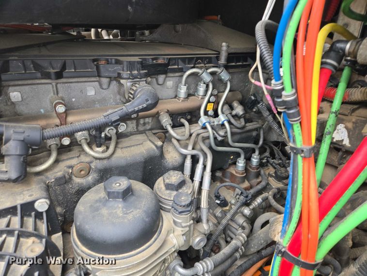 image for item EV5560 2016 Freightliner Cascadia semi truck