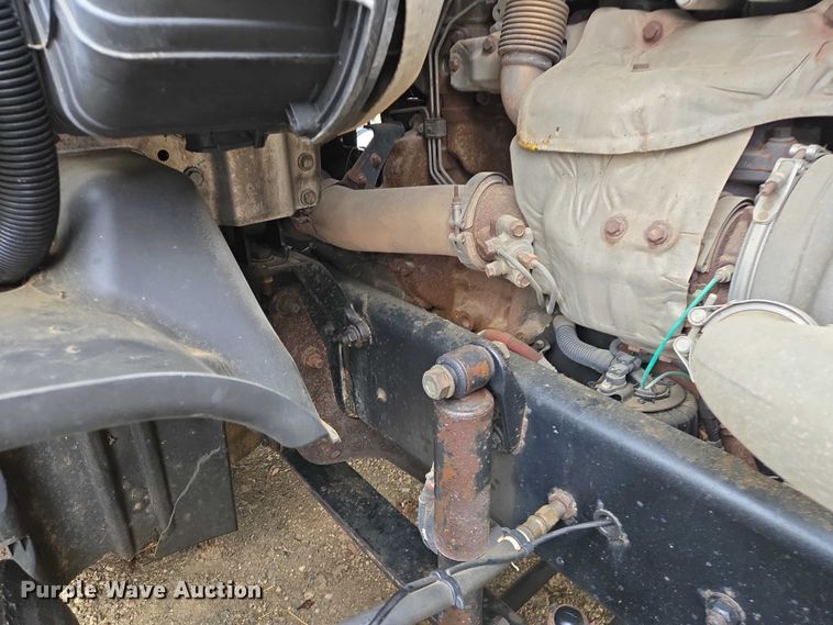 image for item EV5560 2016 Freightliner Cascadia semi truck