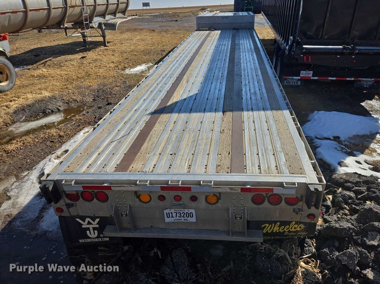 image for item EV5568 2006 Wilson CFD-900 drop deck trailer