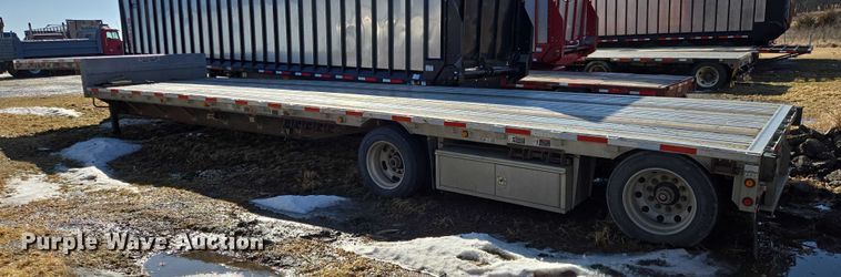 image for item EV5568 2006 Wilson CFD-900 drop deck trailer