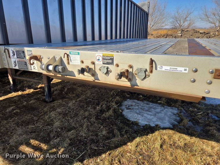 image for item EV5568 2006 Wilson CFD-900 drop deck trailer