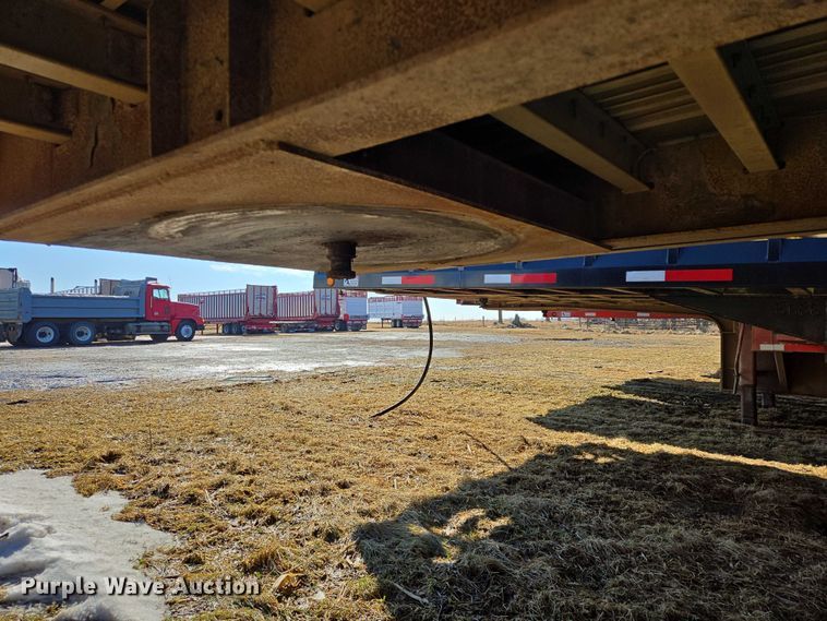 image for item EV5568 2006 Wilson CFD-900 drop deck trailer