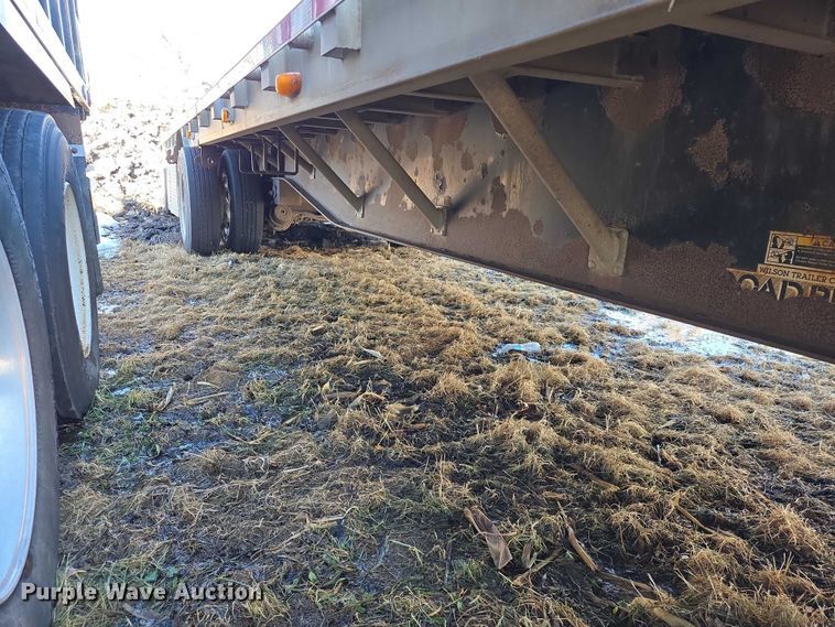 image for item EV5568 2006 Wilson CFD-900 drop deck trailer