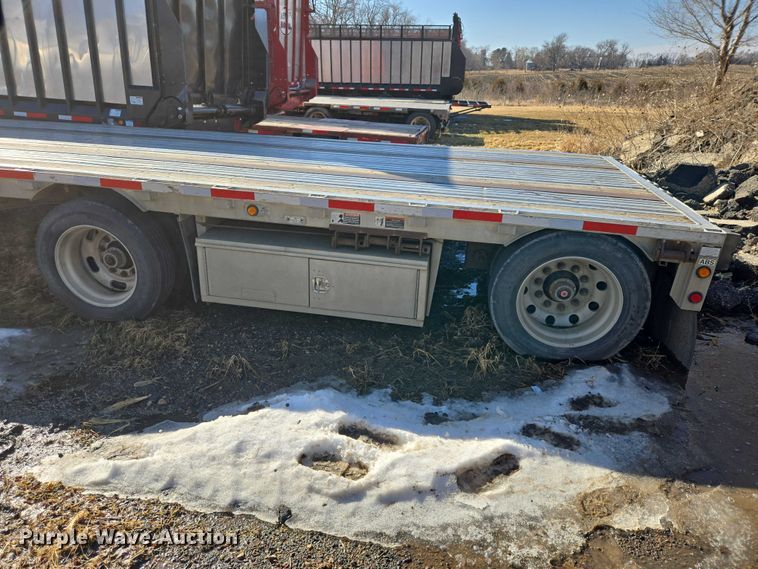 image for item EV5568 2006 Wilson CFD-900 drop deck trailer