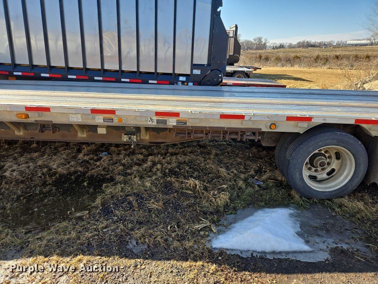 image for item EV5568 2006 Wilson CFD-900 drop deck trailer