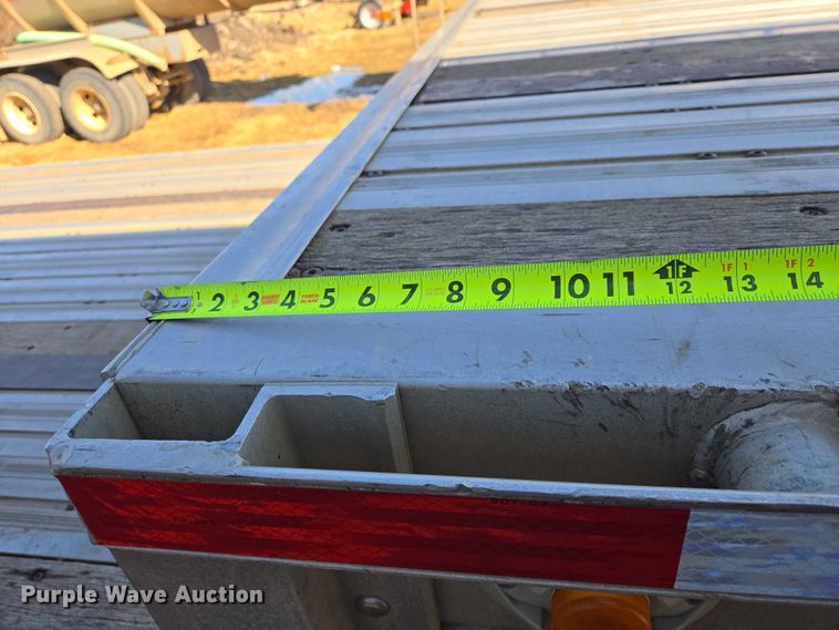 image for item EV5568 2006 Wilson CFD-900 drop deck trailer