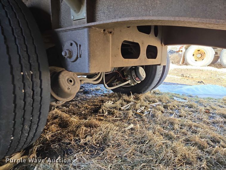 image for item EV5568 2006 Wilson CFD-900 drop deck trailer