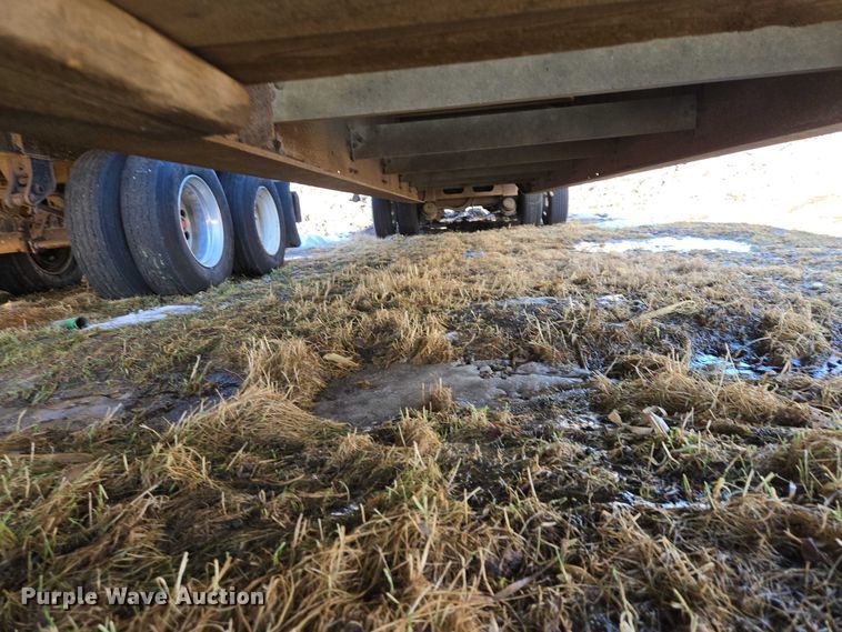 image for item EV5568 2006 Wilson CFD-900 drop deck trailer