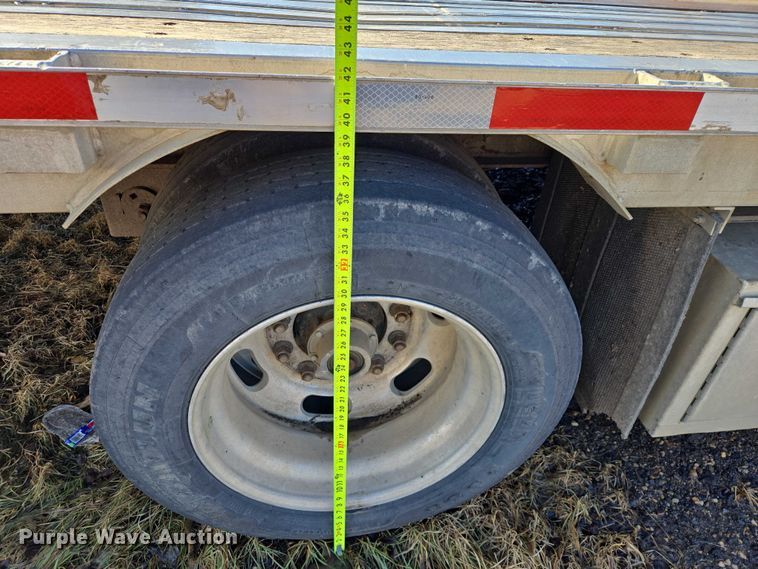 image for item EV5568 2006 Wilson CFD-900 drop deck trailer