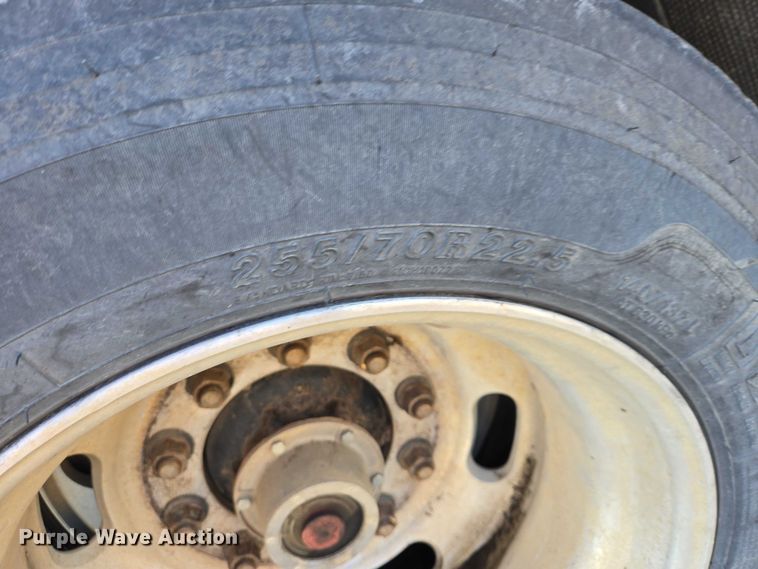 image for item EV5568 2006 Wilson CFD-900 drop deck trailer