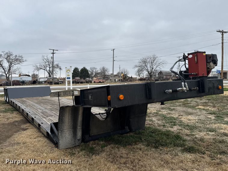 image for item FB0931 2006 Landoll 825 lowboy equipment trailer
