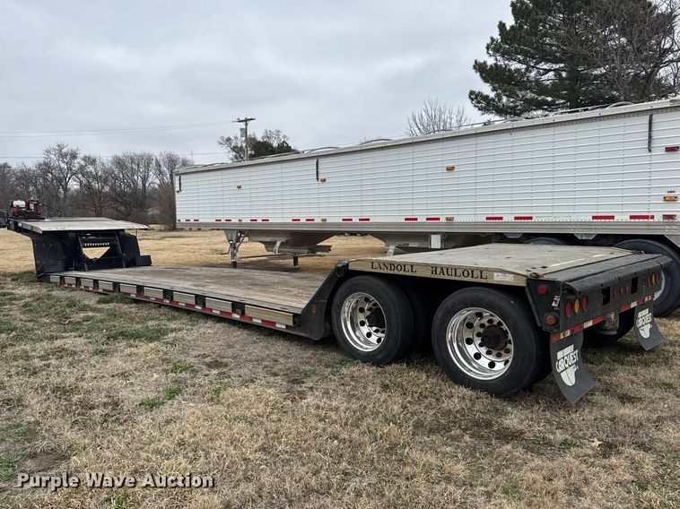 image for item FB0931 2006 Landoll 825 lowboy equipment trailer