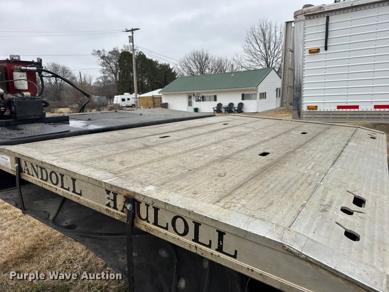 image for item FB0931 2006 Landoll 825 lowboy equipment trailer