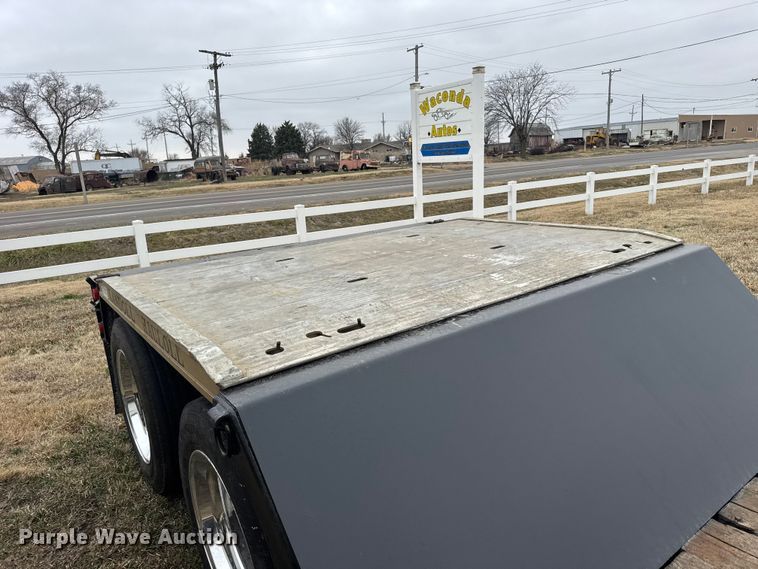 image for item FB0931 2006 Landoll 825 lowboy equipment trailer