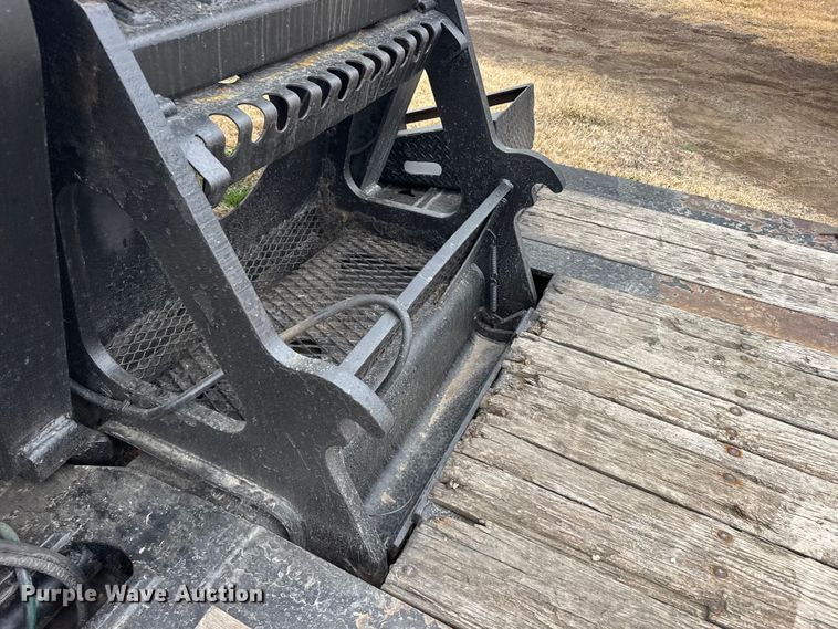 image for item FB0931 2006 Landoll 825 lowboy equipment trailer