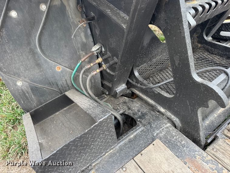 image for item FB0931 2006 Landoll 825 lowboy equipment trailer