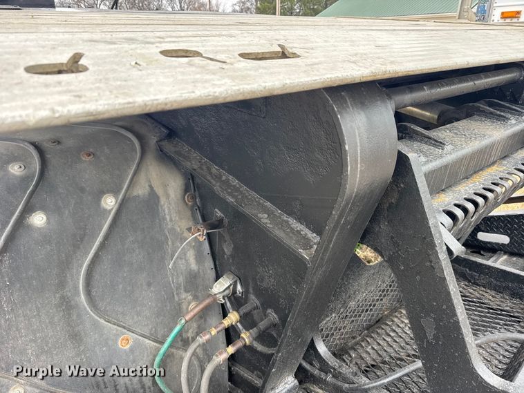 image for item FB0931 2006 Landoll 825 lowboy equipment trailer