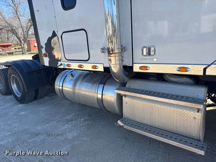 image for item FB0933 2012 Freightliner Coronado semi truck