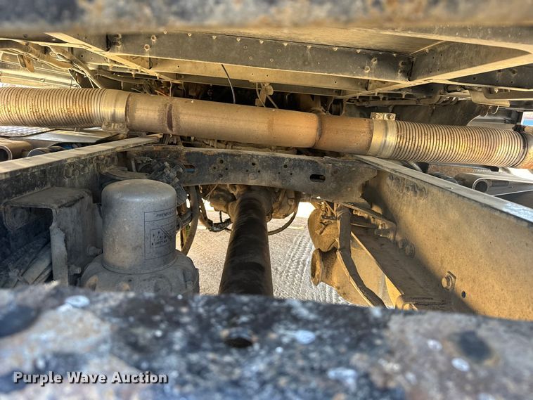 image for item FB0933 2012 Freightliner Coronado semi truck