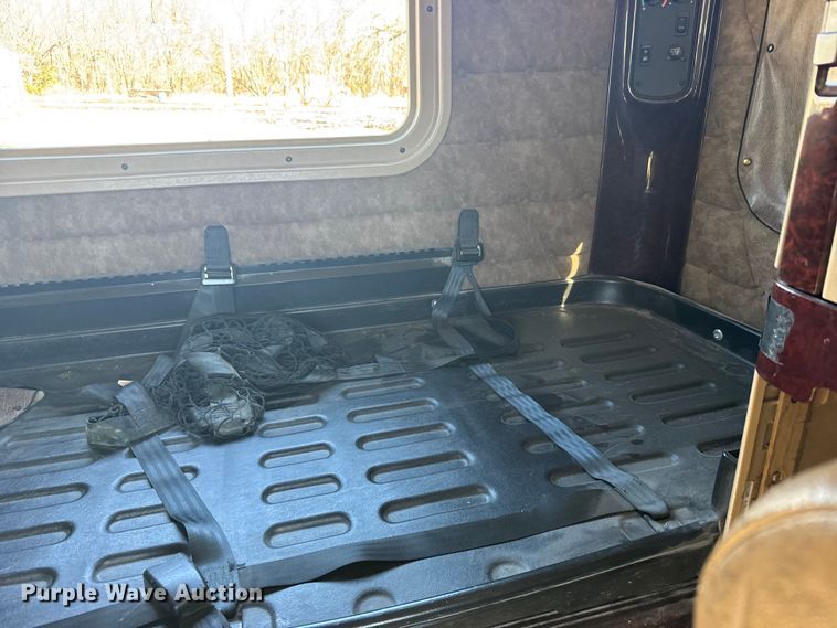 image for item FB0933 2012 Freightliner Coronado semi truck