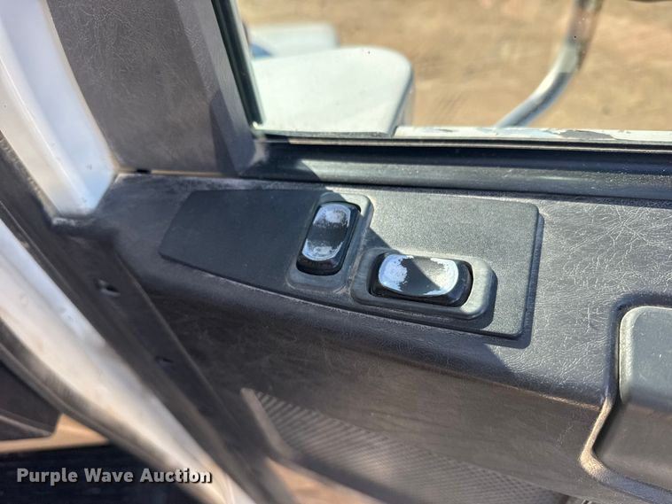 image for item FB0933 2012 Freightliner Coronado semi truck