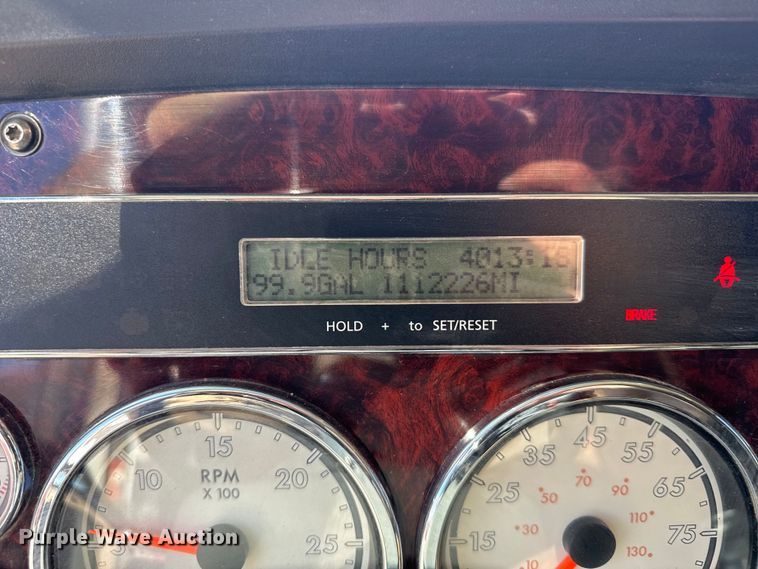 image for item FB0933 2012 Freightliner Coronado semi truck