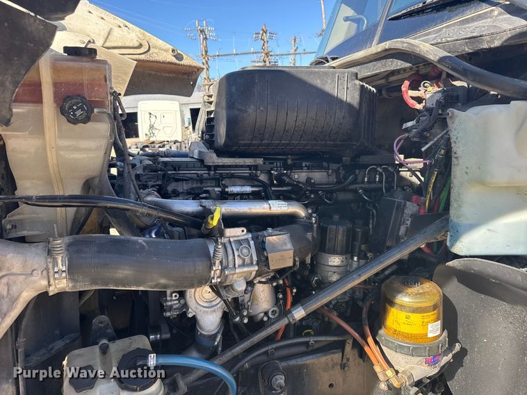 image for item FB0933 2012 Freightliner Coronado semi truck