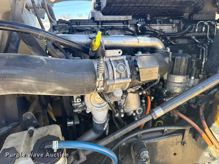 image for item FB0933 2012 Freightliner Coronado semi truck