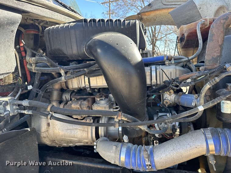 image for item FB0933 2012 Freightliner Coronado semi truck