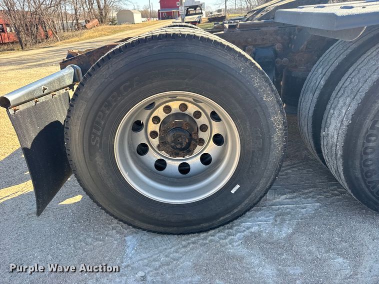 image for item FB0933 2012 Freightliner Coronado semi truck