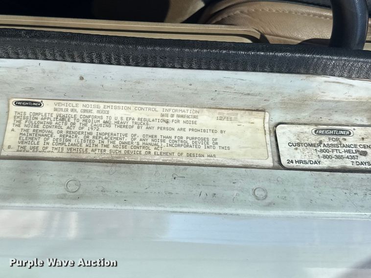 image for item FB0933 2012 Freightliner Coronado semi truck