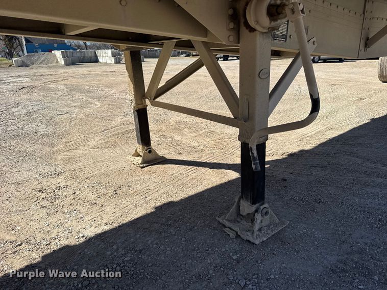 image for item FB0934 2008 Reitnouer Inc Maximizer flatbed trailer