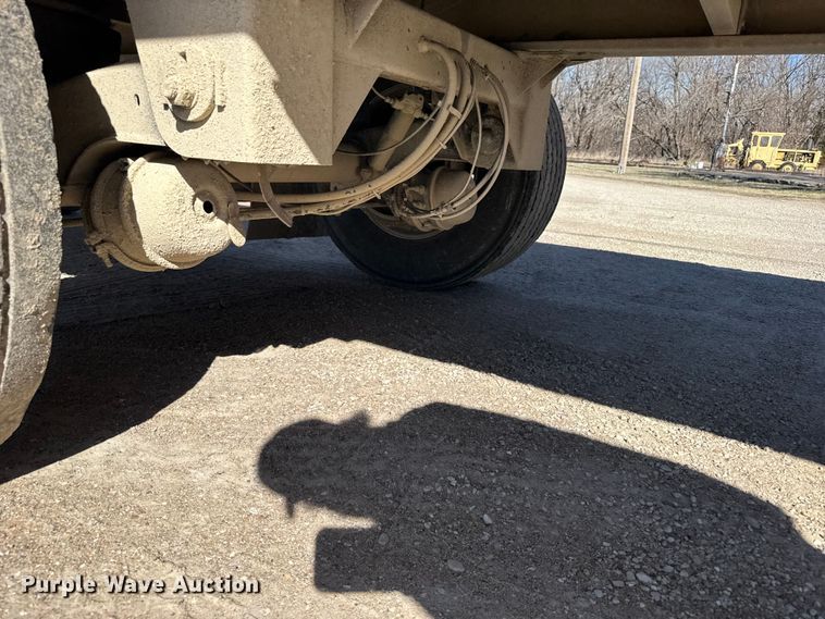 image for item FB0934 2008 Reitnouer Inc Maximizer flatbed trailer