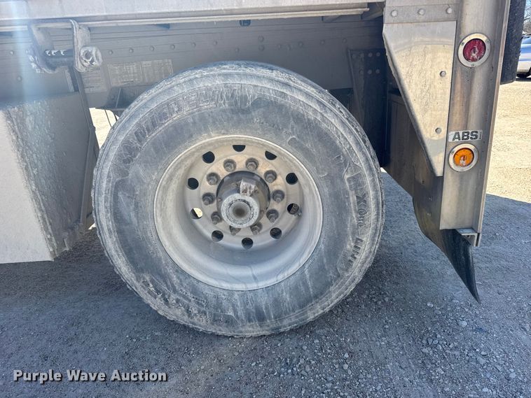 image for item FB0934 2008 Reitnouer Inc Maximizer flatbed trailer