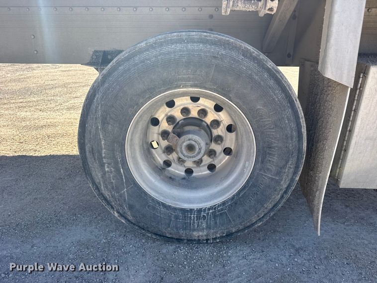 image for item FB0934 2008 Reitnouer Inc Maximizer flatbed trailer