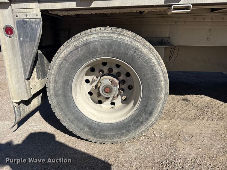 image for item FB0934 2008 Reitnouer Inc Maximizer flatbed trailer