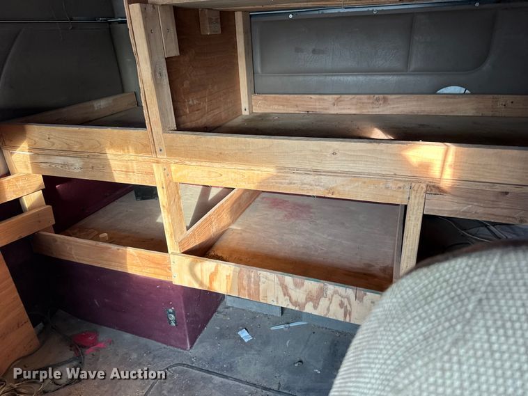 image for item FB0953 2005 International 9400i flatbed truck