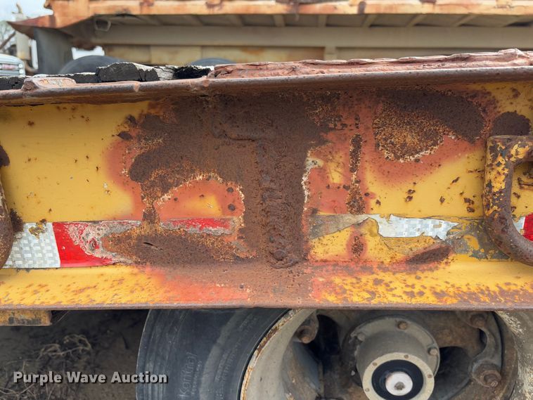 image for item FB3175 1986 Wisconsin 2535-22 drop deck equipment trailer