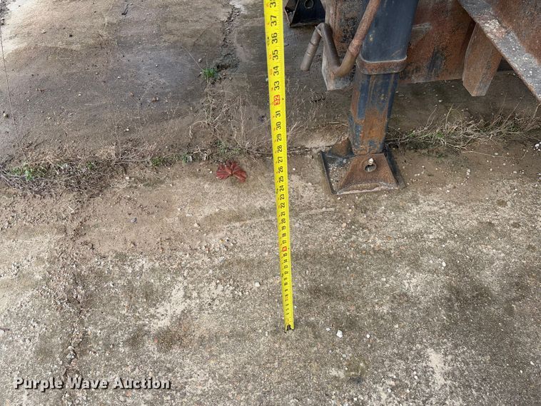 image for item FB3175 1986 Wisconsin 2535-22 drop deck equipment trailer